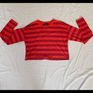 Long sleeve crop top